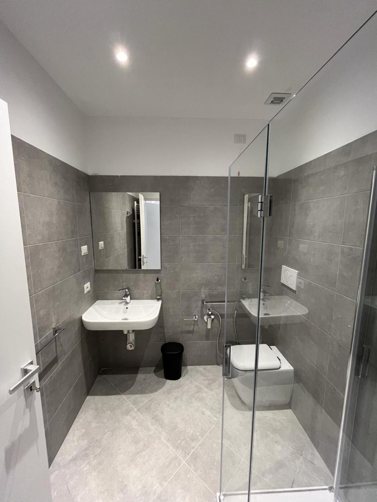 House Of Oscar Aparthotel Adria Bagian luar foto