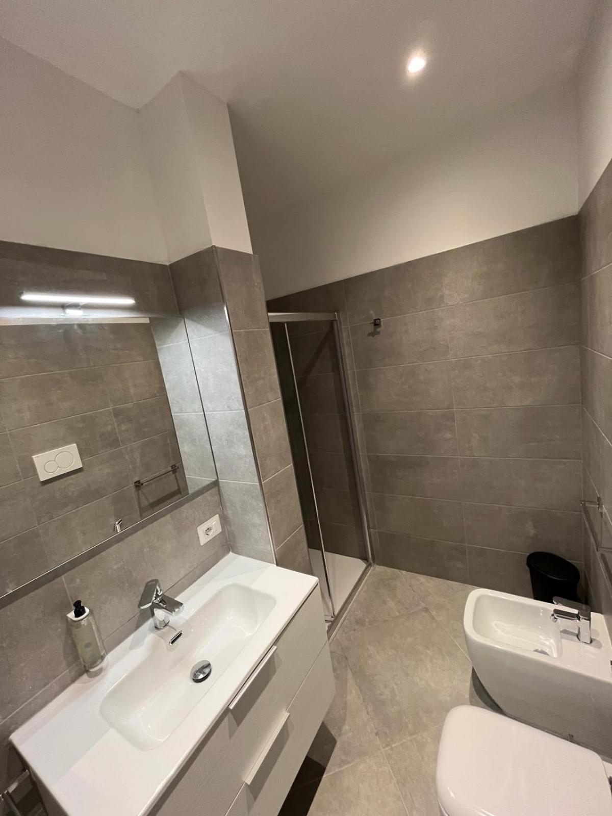 House Of Oscar Aparthotel Adria Bagian luar foto