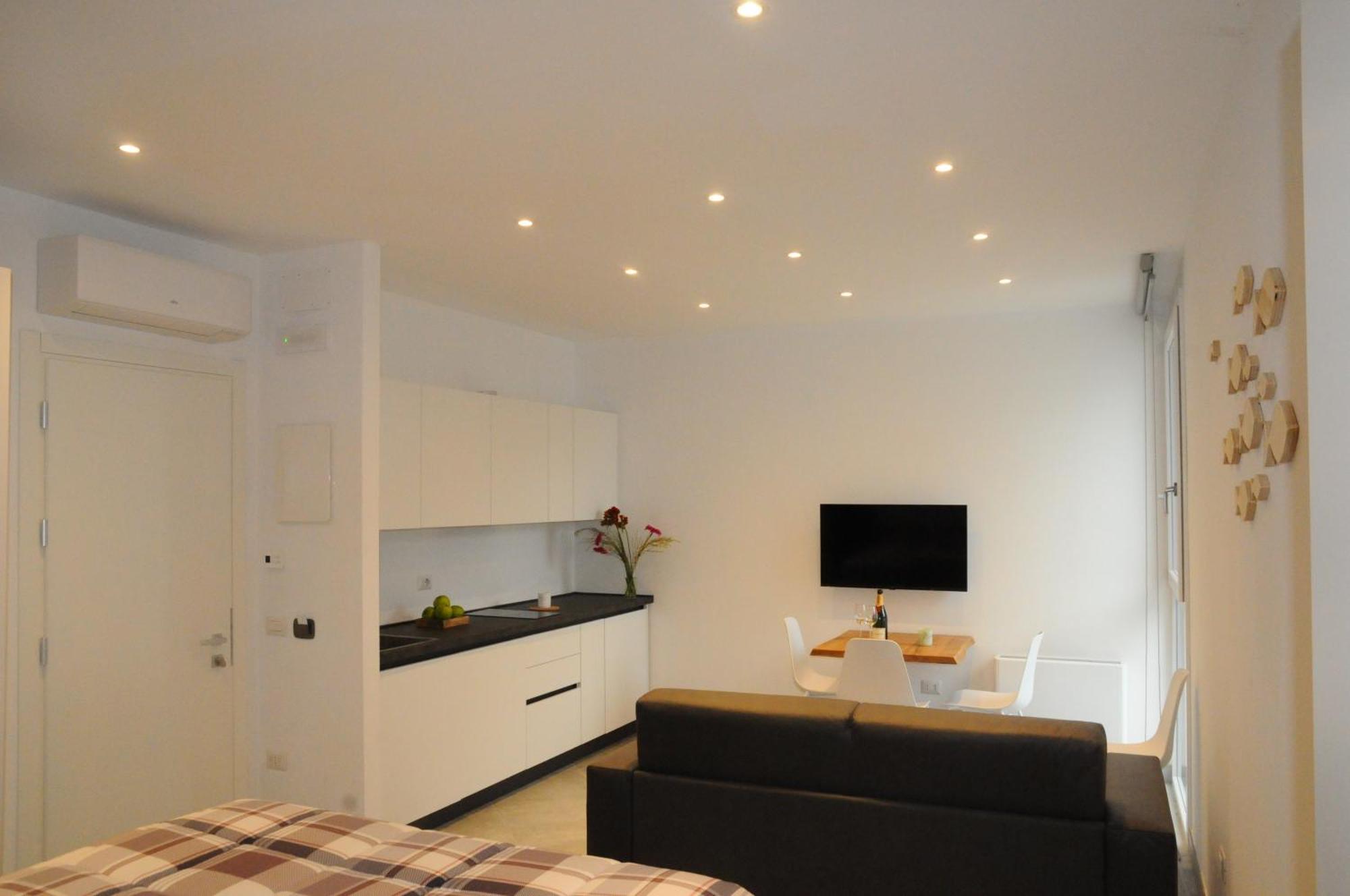 House Of Oscar Aparthotel Adria Bagian luar foto